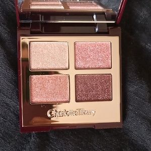 Charlotte Tilbury Luxury Palette of Pops in Pillow Talk